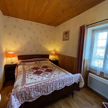 Ferienhaus Rustique Avec Salle De Jeux Et Animaux En Campagne - Fr-1-426-336 Saint-Julien-des-Landes