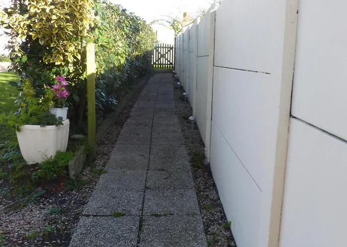 Rustique Avec Salle De Jeux Et Animaux En Campagne - Fr-1-426-336 Vakantiehuis